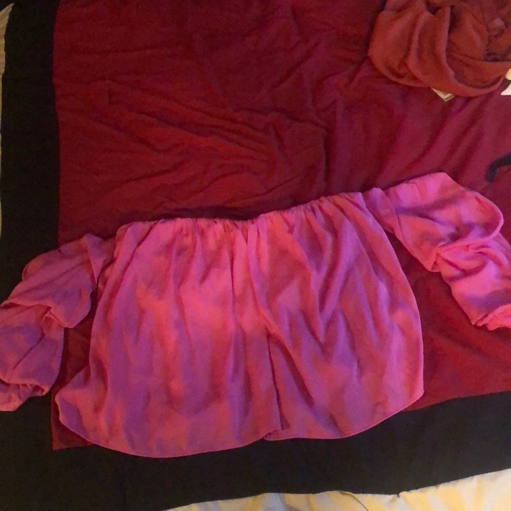 Bubble Gum Pink Gianni Bini Cold Shoulder Top